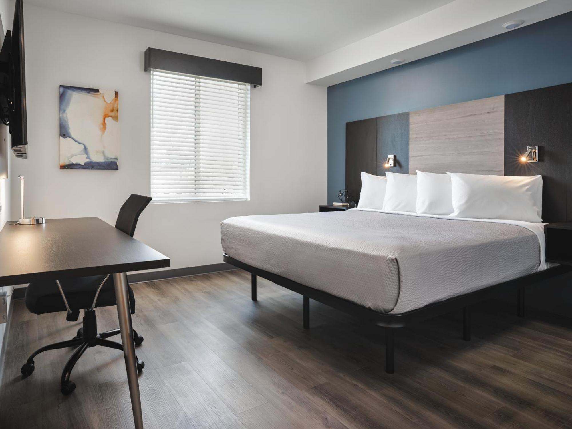 Hotel Stayapt Pensacola-uwf/florida Hospital Area Pensacola