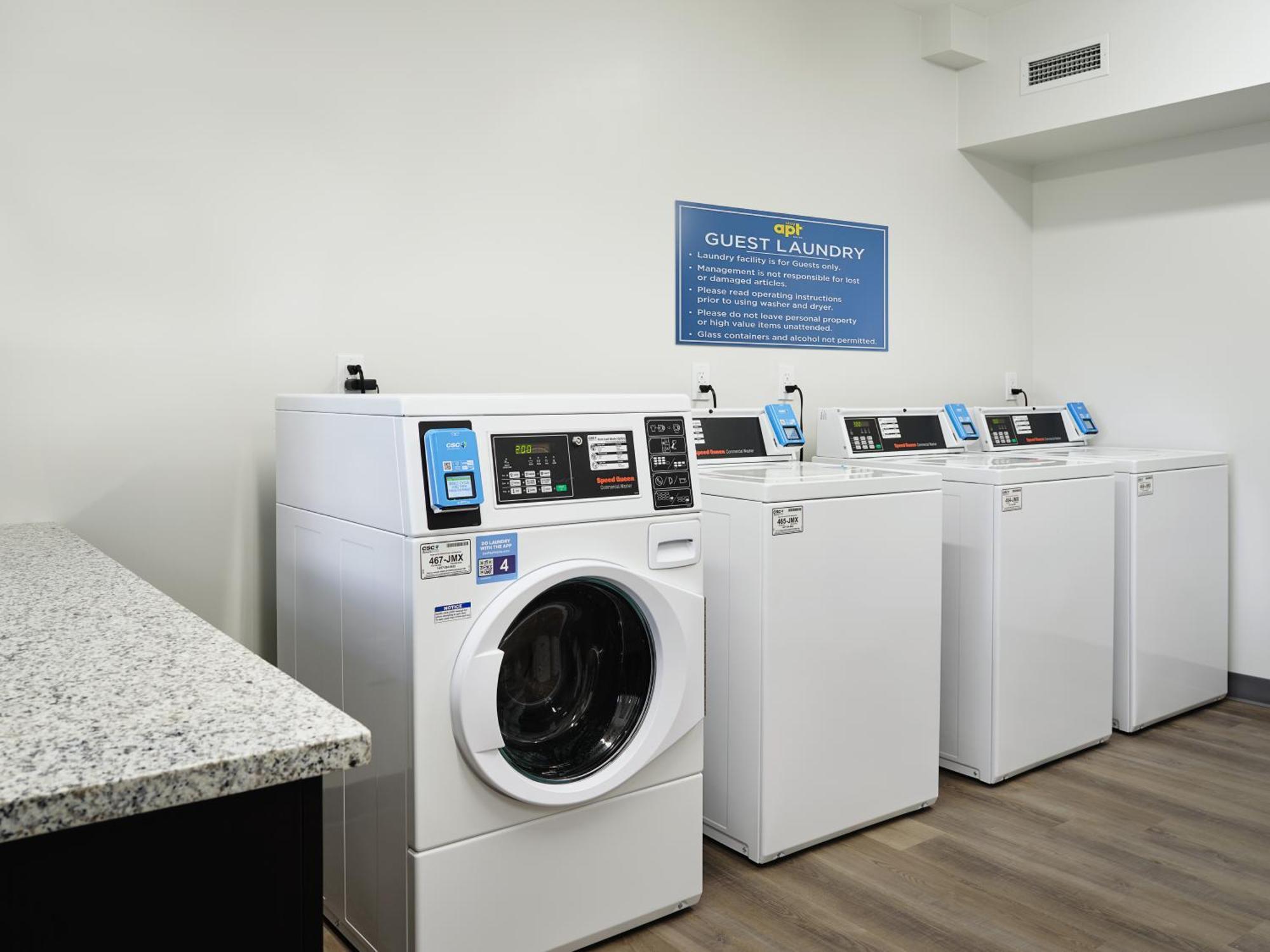 Stayapt Pensacola-uwf/florida Hospital Area Hotel